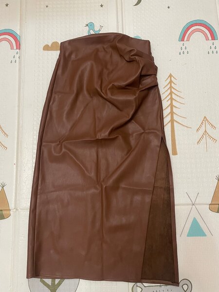 Юбка из эко-кожи