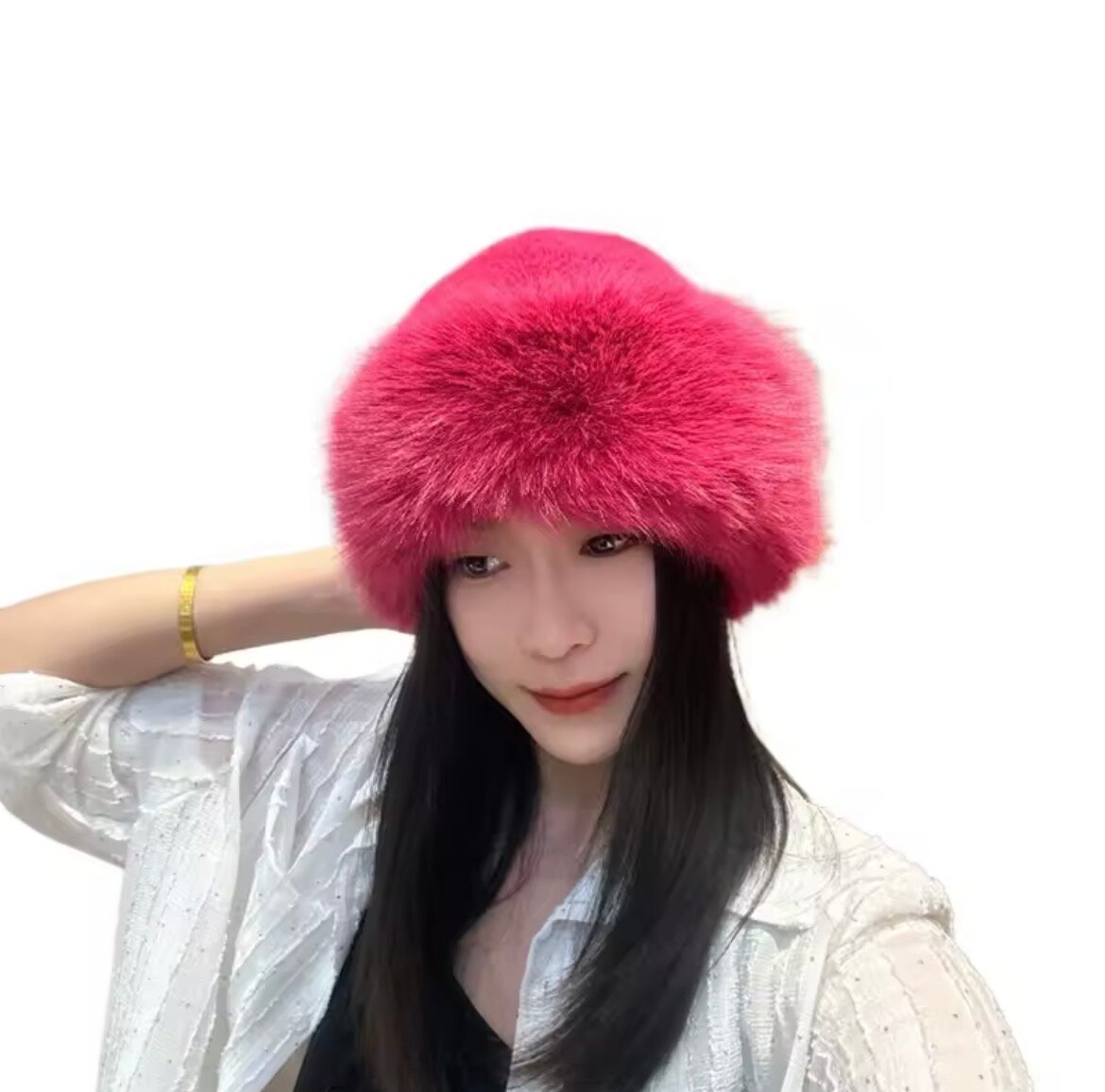 Chapeau en fausse fourrure rose