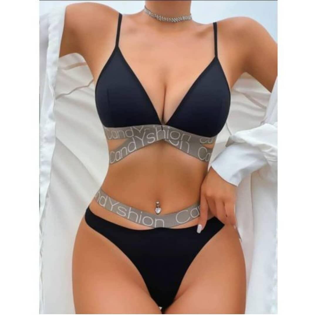 Ensemble bikini noir élégant