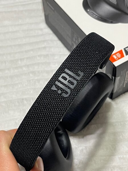 JBL Live 660NC