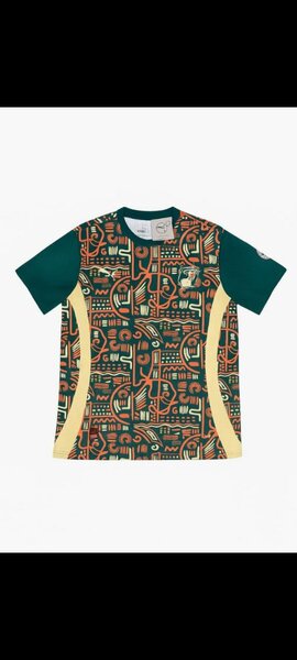 T-shirt graphique ethnique