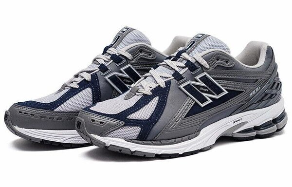 New balance sneaker