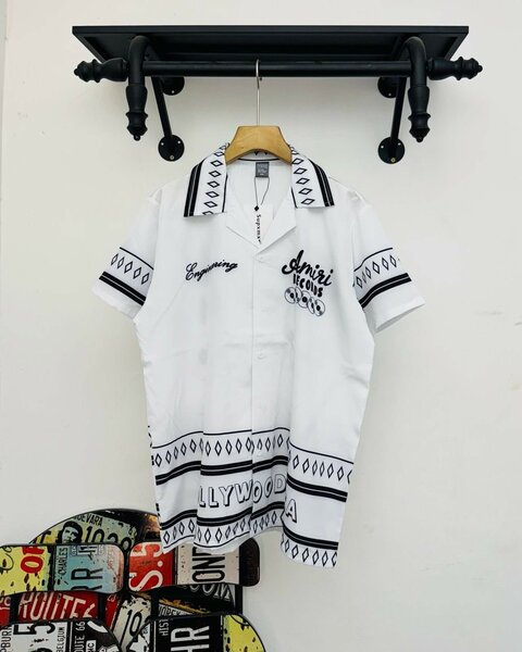 VARSITY T-SHIRT