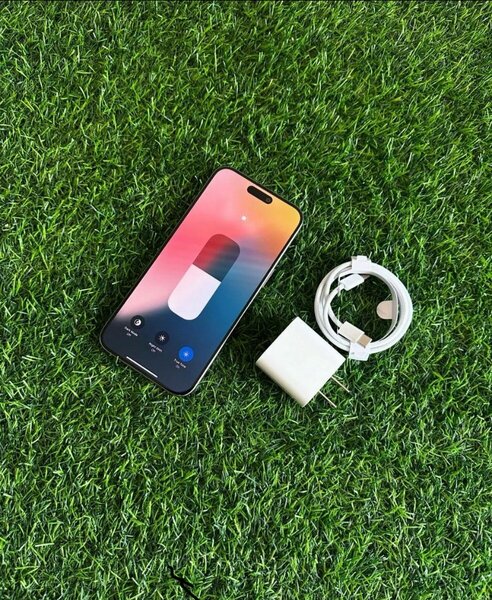 iPhone 15 pro max 256 GB physical sim