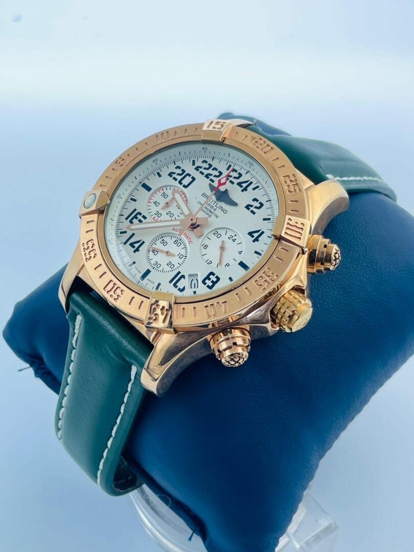 Montre chronographe élégante