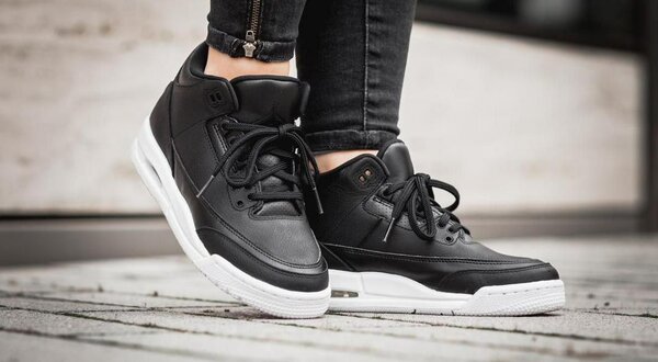 Sneakers en cuir noir