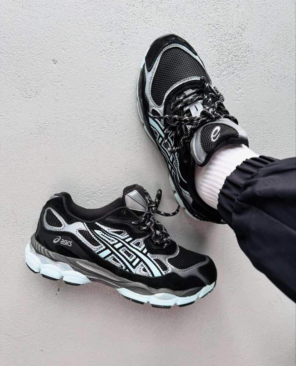 ASICS CLASSIC