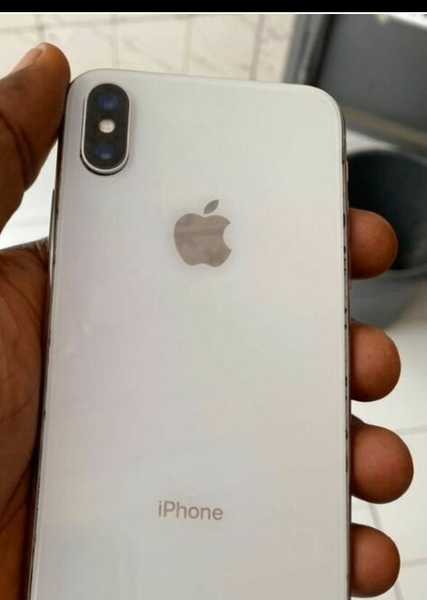 iPhone X 64 Go Argent