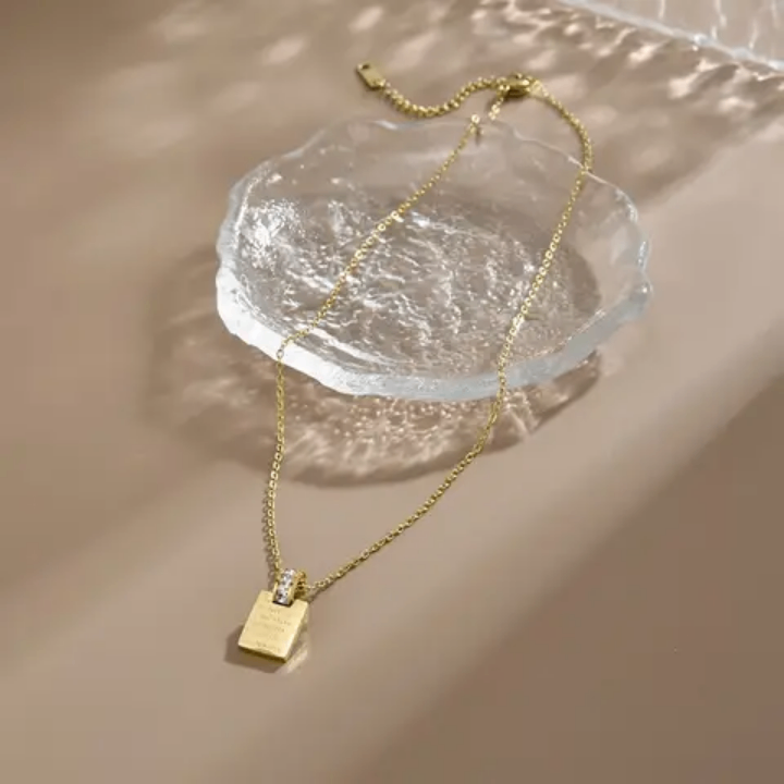 Collier lettre d'amour