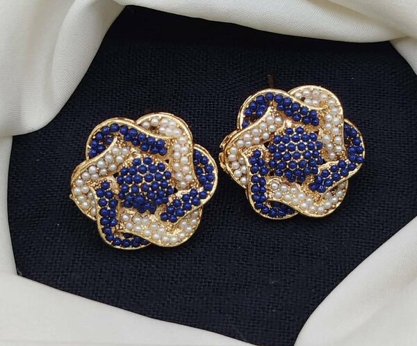 Ladies earrings