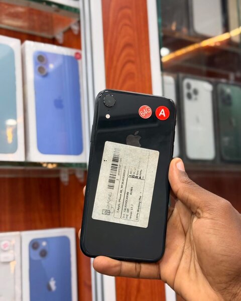 iPhone XR 64gb