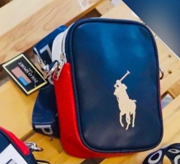 Sacoche POLO brodée. Qualité supérieure.