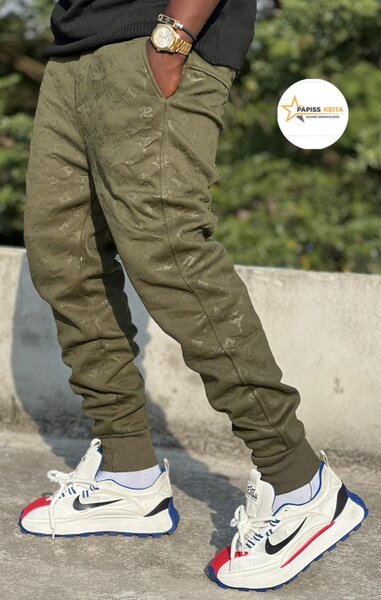 Jogging homme kaki confortable