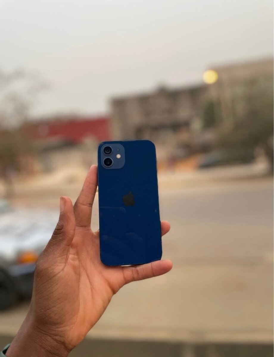 iPhone 12 (Tout passe )