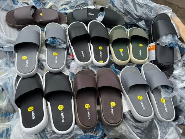 Tongs confortables pour hommes