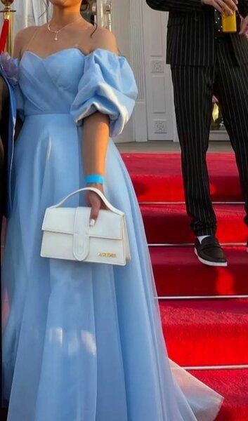 Вечернее пышное платье