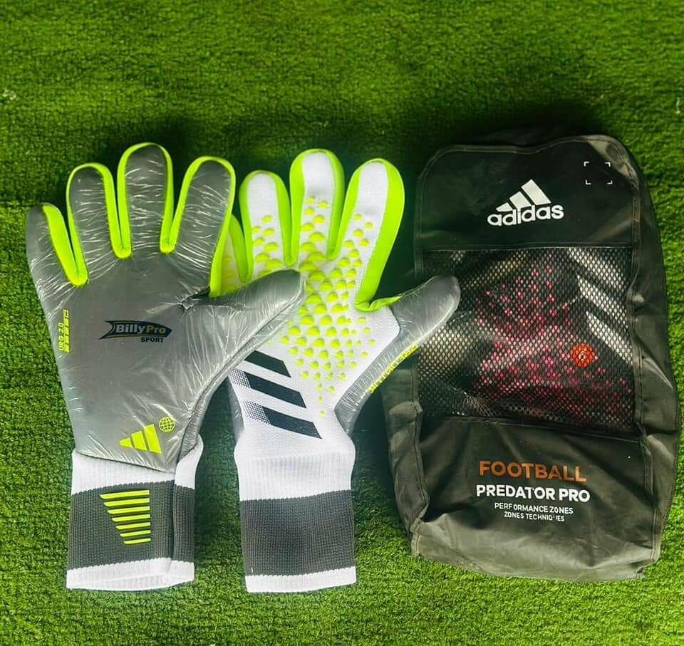 Goalkeeper gloves
