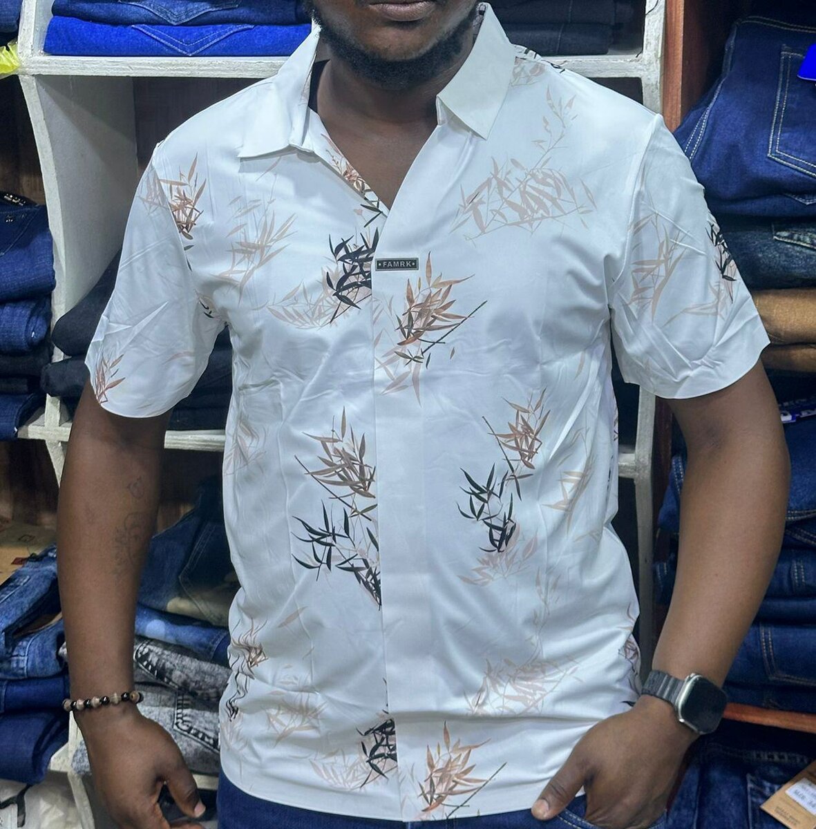 Chemise homme motifs modernes