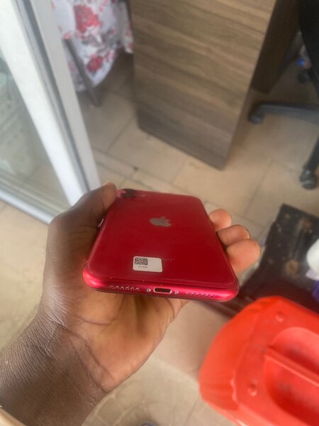 iPhone 11