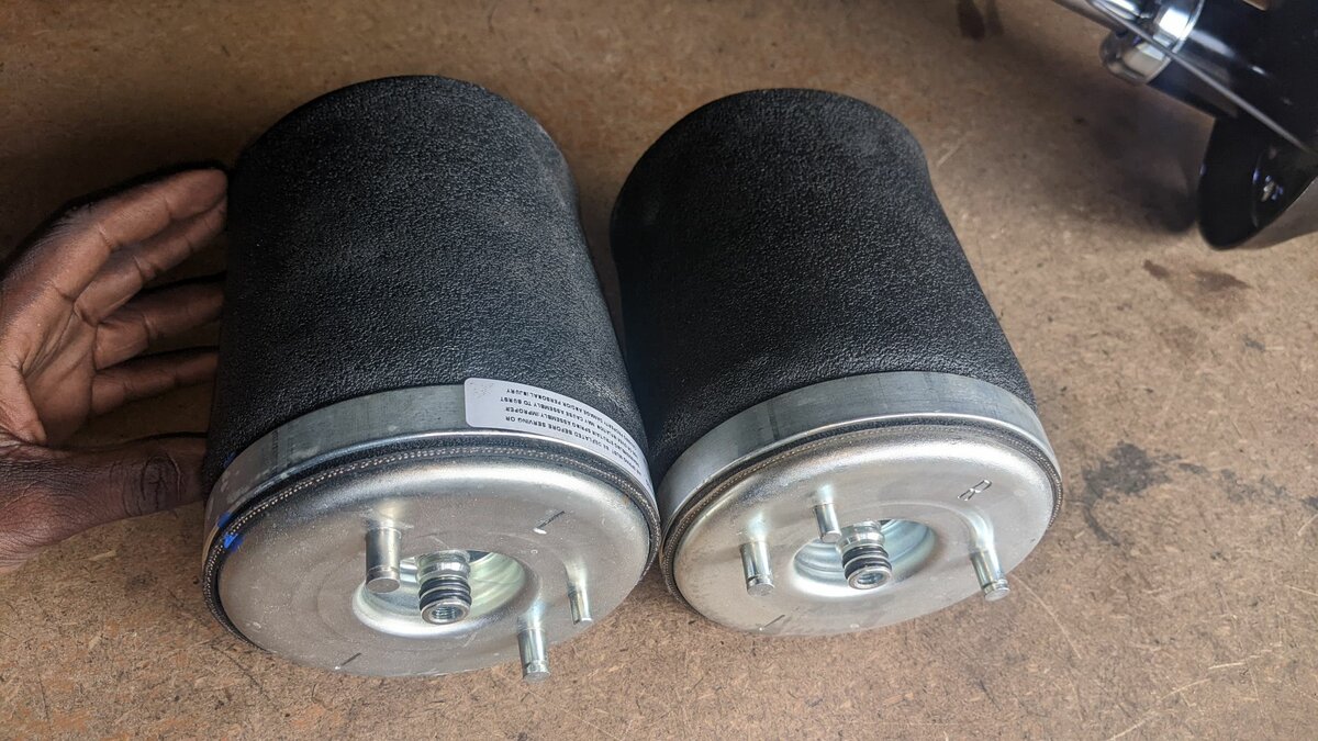 BMW X5 E53i Rear Air Suspension Bag