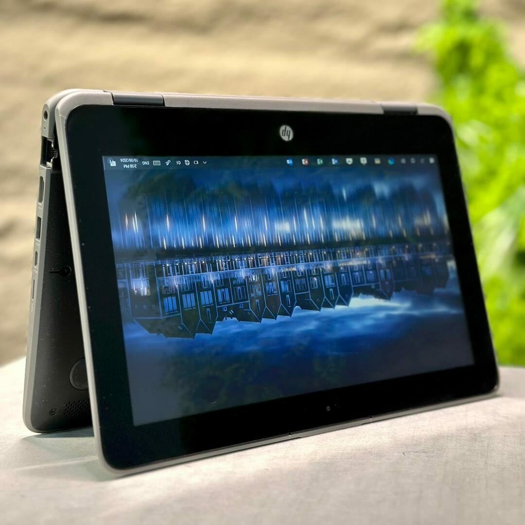 Probook x360 11 G4 ee  i5 8th Gen 8Gb/256Gb Screen: 11.6 To