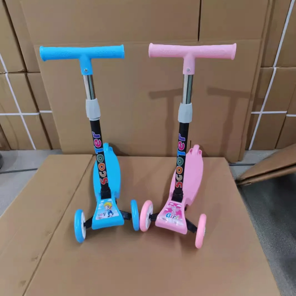 Trottinette Enfant 3 Roues LED