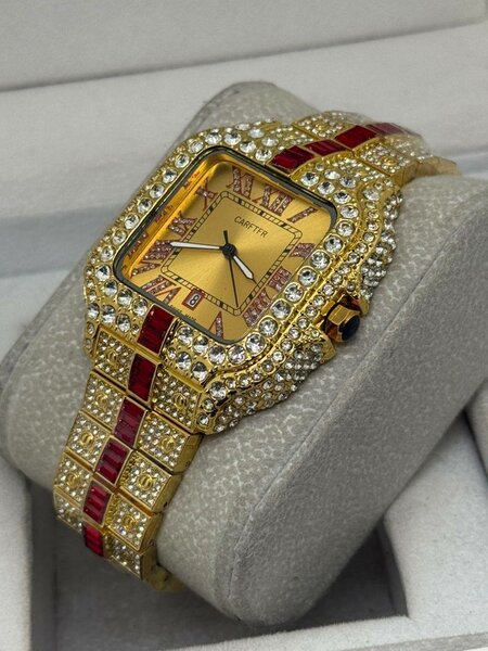 Montre Luxe Étincelante