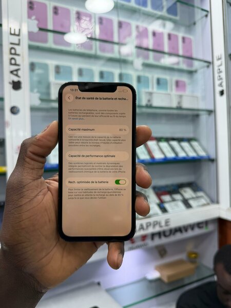 13 simple 128Go tout passe