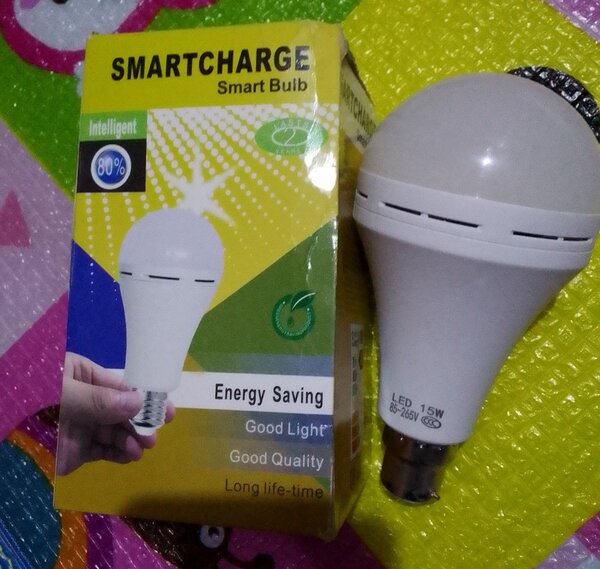 Ampoule rechargeable LED