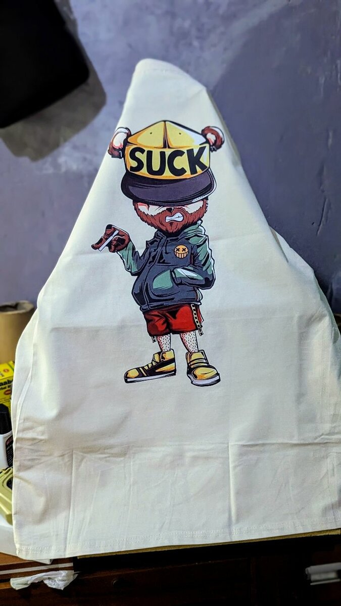 SUCK IT GRAPHICS TEES