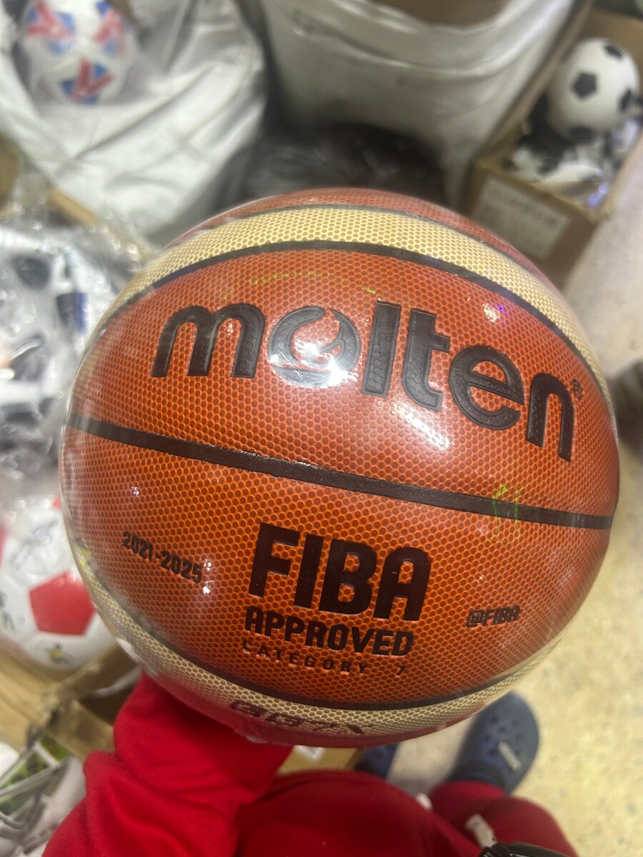 Ballon de basketball FIBA