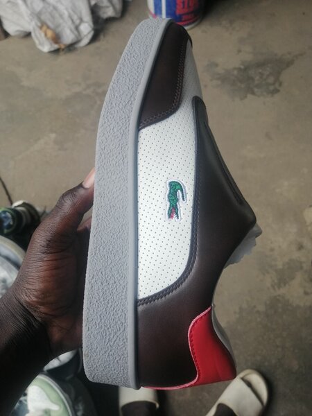 Sneakers style slip-on en cuir