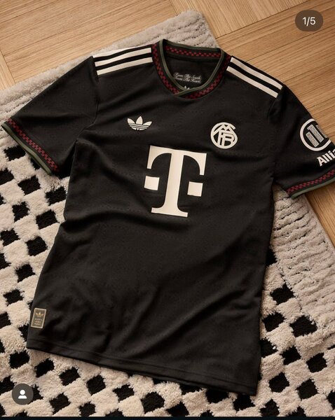 Maillot de football Adidas noir