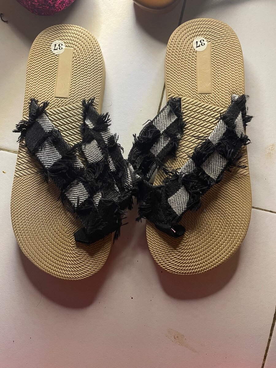 Tongs Wisteria Élégantes