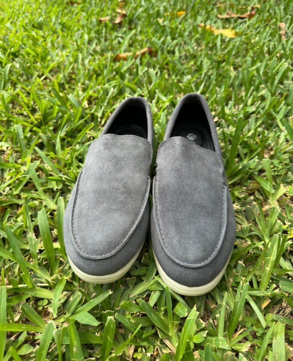 Loafers en daim gris pierre