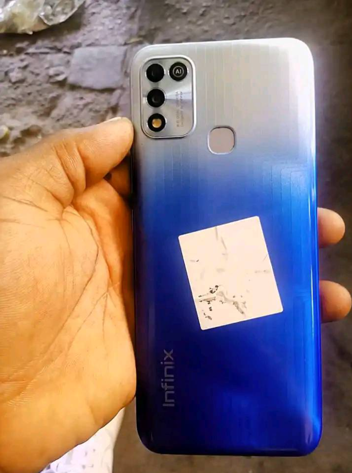 Infinix hot 11play