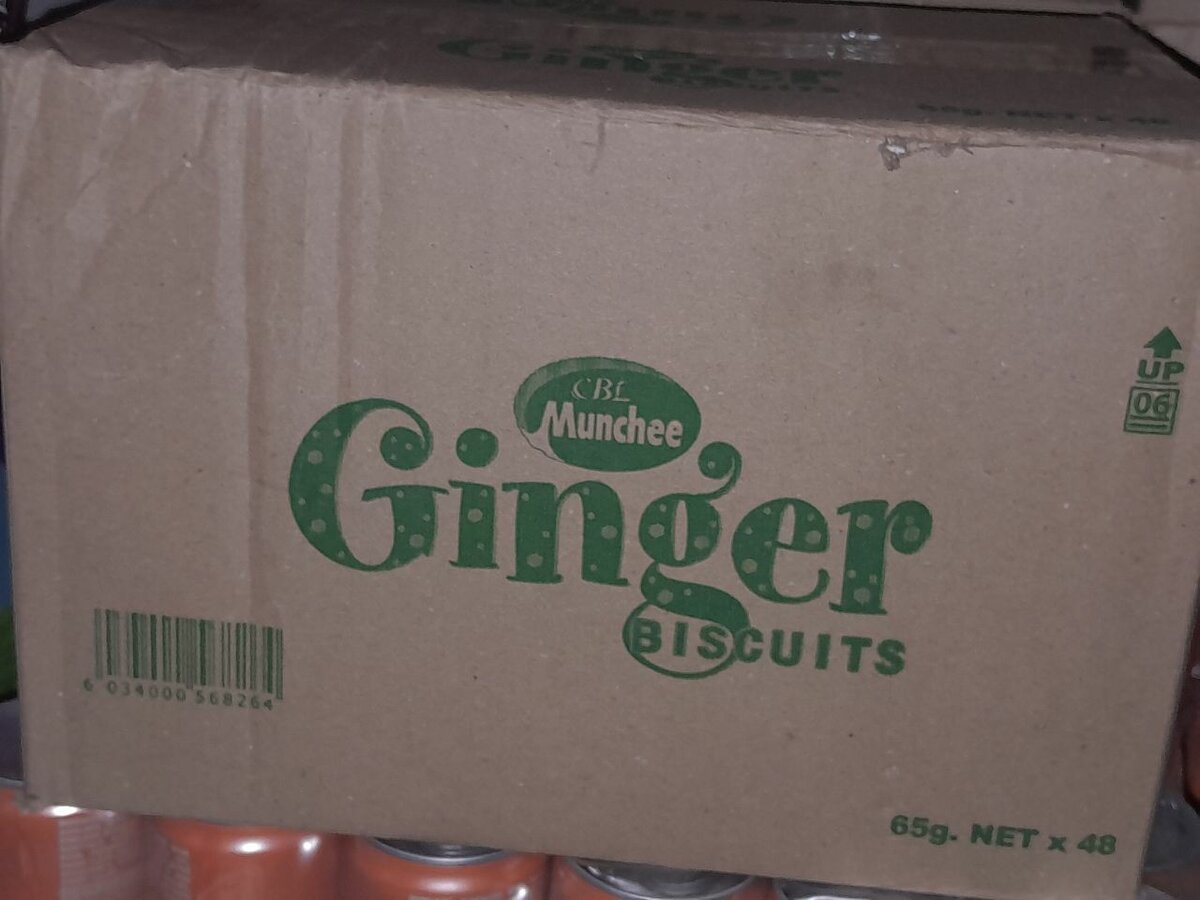 Munchee ginger biscuit big size