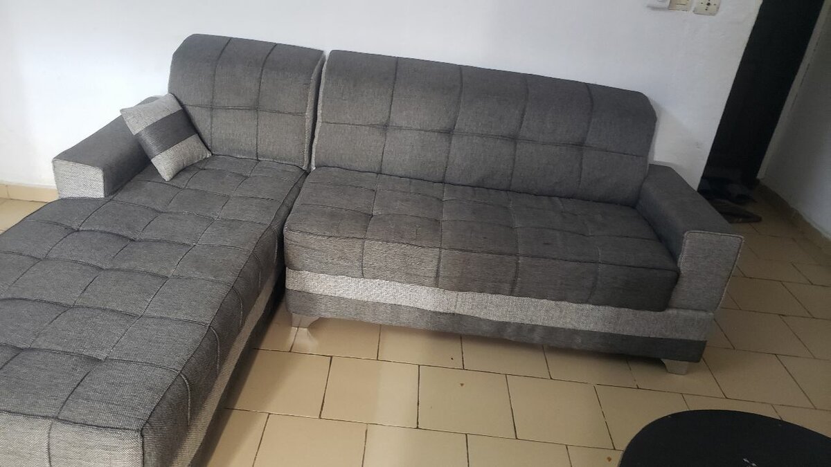 Ensemble fauteuils gris et noire
