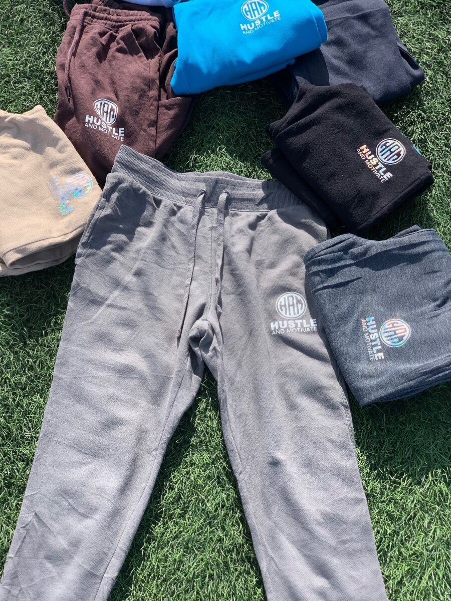 Hustle and motivate sweatpants k120