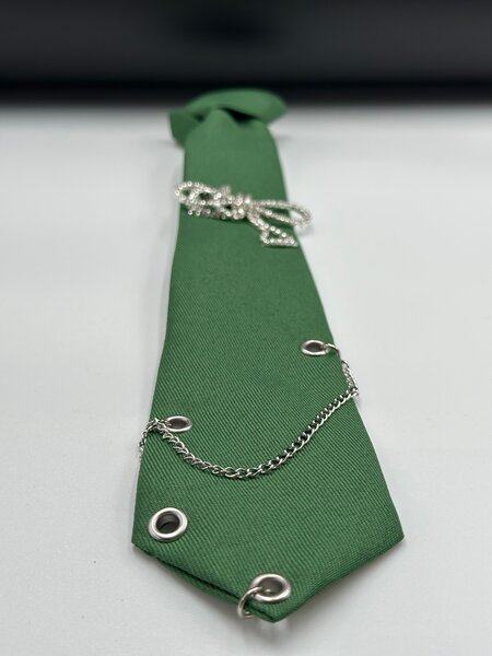 Green Tie with Chain Accent