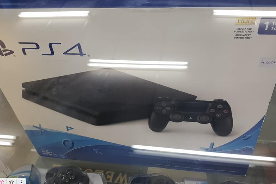PS4