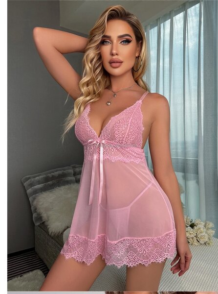 Nuisette en dentelle rose élégante