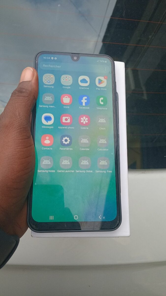 Samsung A16 128gb/4gb ram