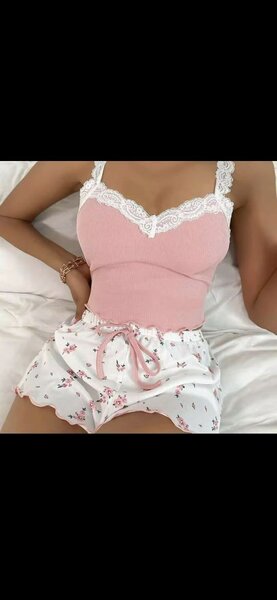 Pyjama short avec dentelle rose