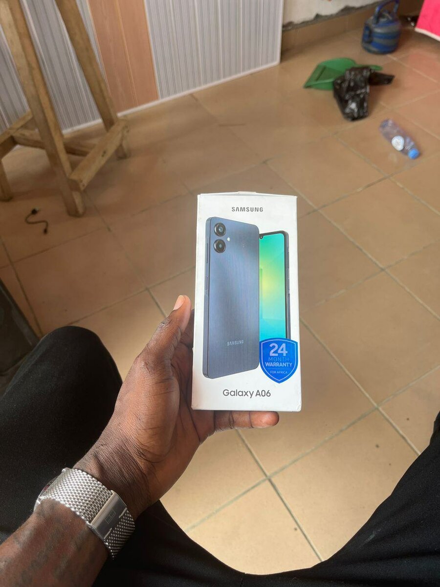 Samsung Galaxy A16 Smartphone