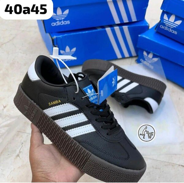 Chaussures Adidas Samba noires