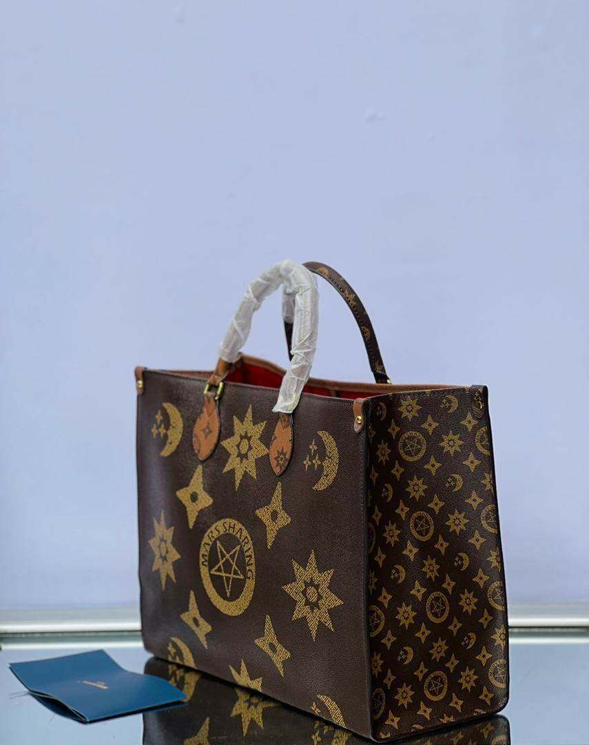 Stylish ladies bag