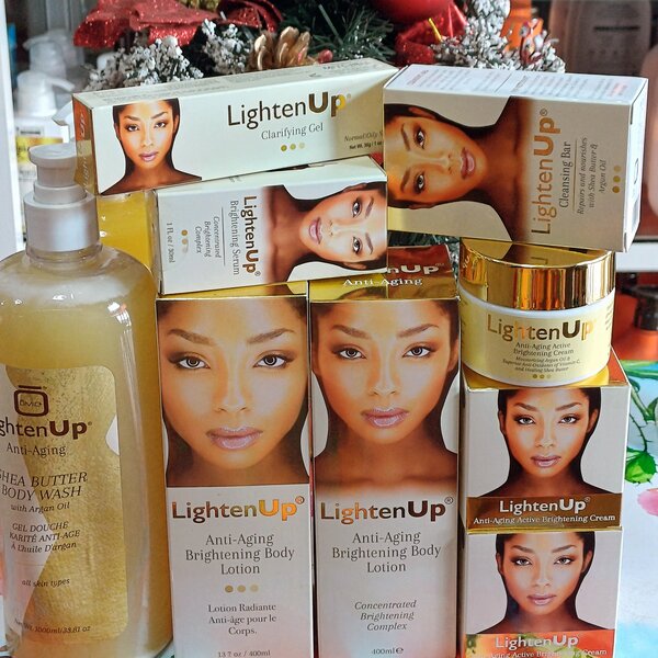 LIGHTEN UP ANTI AGING