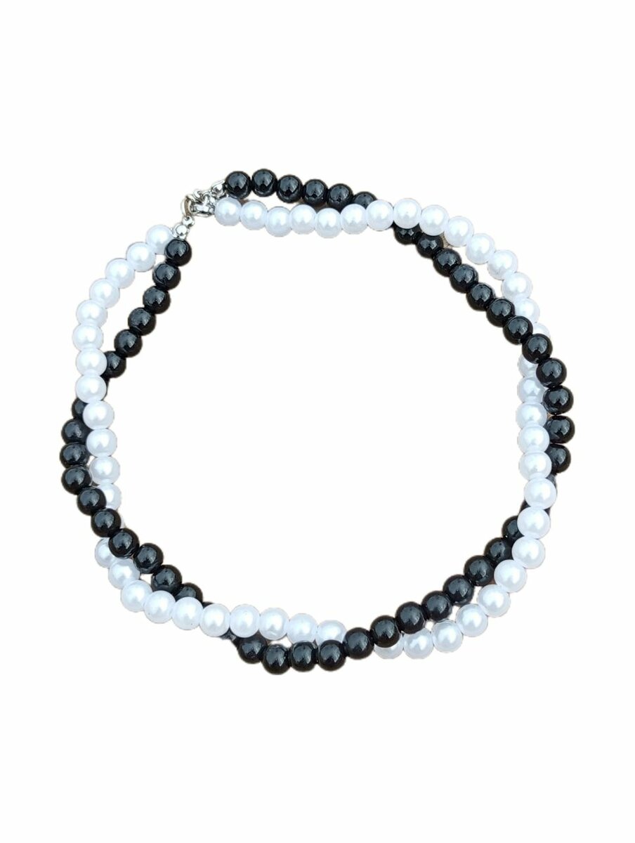 Collier perles noir et blanc