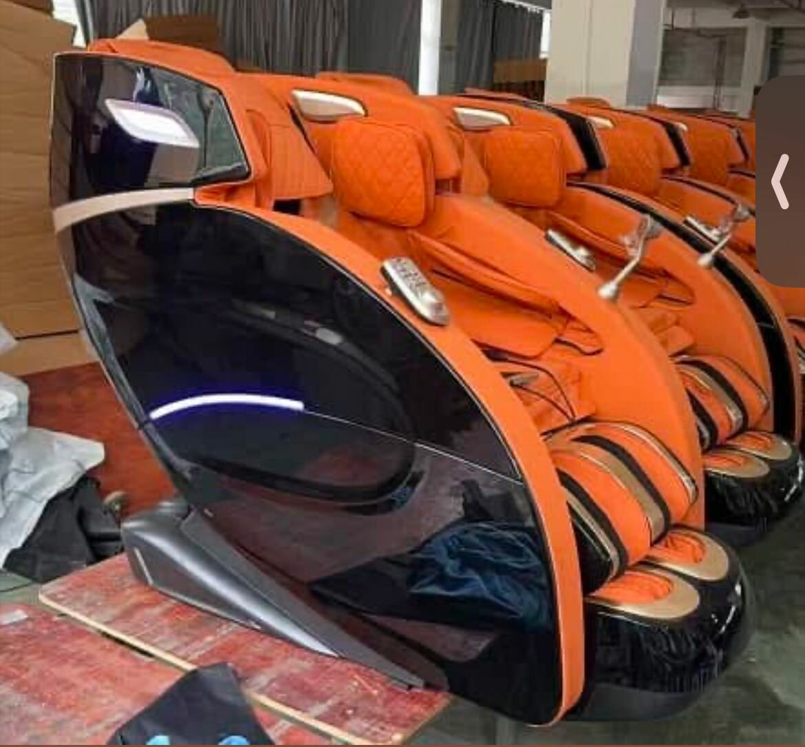Discovery massage chair